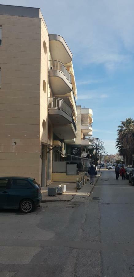 Peraía Nana Apartments מראה חיצוני תמונה