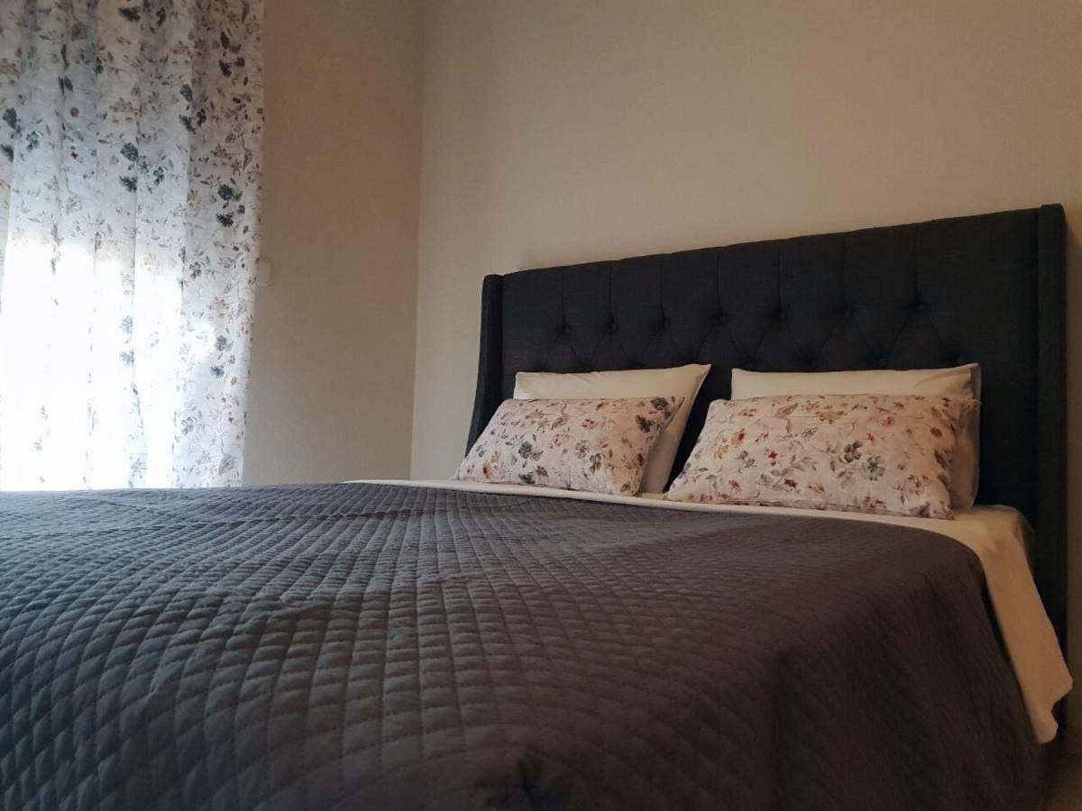 Peraía Nana Apartments מראה חיצוני תמונה