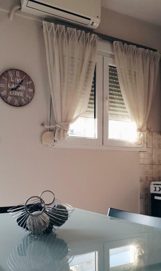 Peraía Nana Apartments מראה חיצוני תמונה
