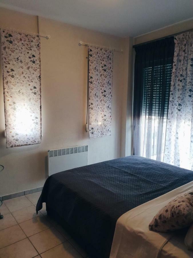 Peraía Nana Apartments מראה חיצוני תמונה