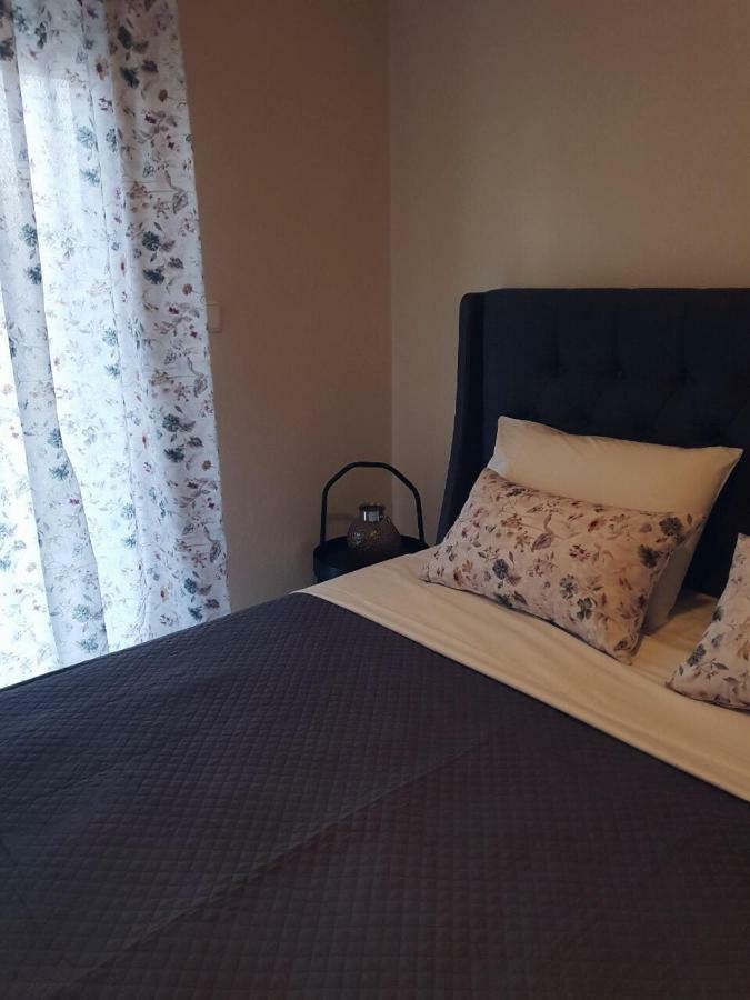 Peraía Nana Apartments מראה חיצוני תמונה