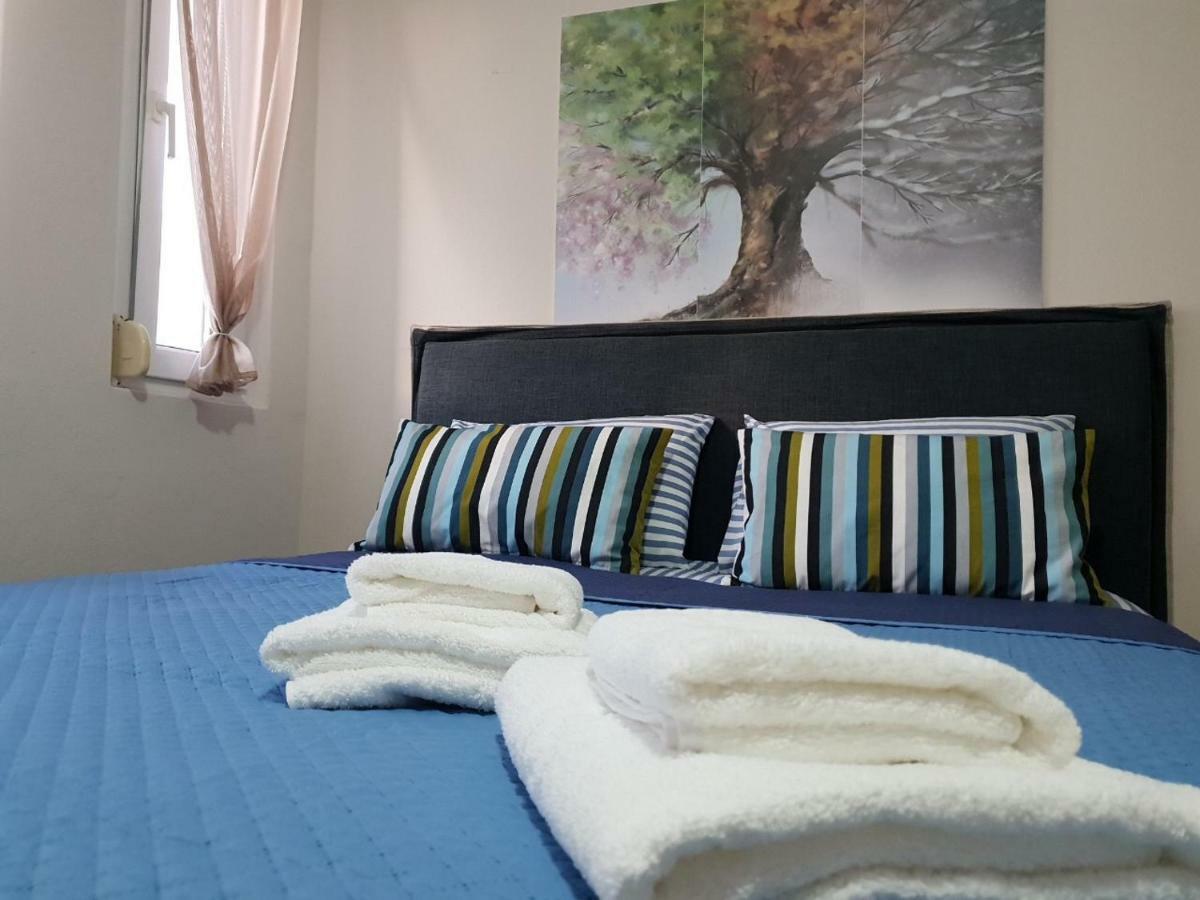 Peraía Nana Apartments מראה חיצוני תמונה